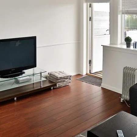 Sleeps 5 Wifi Uggdal