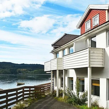 Feriehus Sleeps 5 Wifi *