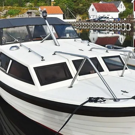 Feriehus Sleeps 5 Wifi